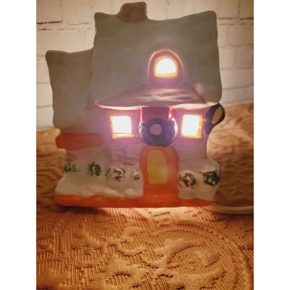 Vintage U.L Lighted House with original box - Picture 5 of 16